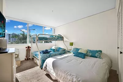 7135 Collins Ave #435, Miami Beach, FL 33141 - Photo 19