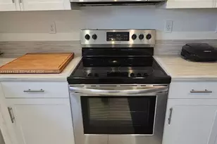 1146 SE 26th Ter, Homestead, FL 33035 - Photo 5