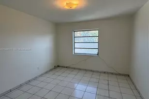 22 SW 55th Avenue Rd, Miami, FL 33134 - Photo 9