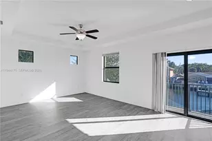 4518 E Aqua Bella Ln, Dania Beach, FL 33312 - Photo 7