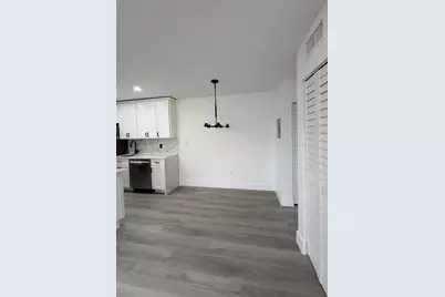 363 Washington Ave #35, Miami Beach, FL 33139 - Photo 15