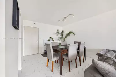 2801 NE 183rd St #1607W, Aventura, FL 33160 - Photo 5