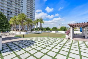 2801 NE 183rd St, Aventura, FL 33160 - Photo 19