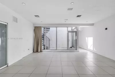 229 8th #C, Miami Beach, FL 33139 - Photo 3