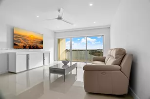 300 Bayview Dr, Sunny Isles Beach, FL 33160 - Photo 9