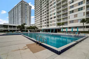 300 Bayview Dr, Sunny Isles Beach, FL 33160 - Photo 31