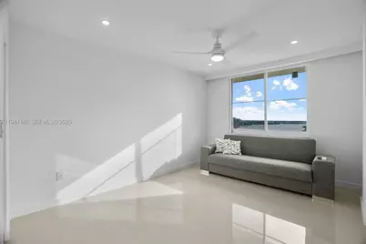 300 Bayview Dr #2108, Sunny Isles Beach, FL 33160 - Photo 17