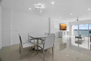 300 Bayview Dr, Sunny Isles Beach, FL 33160 - Photo 5