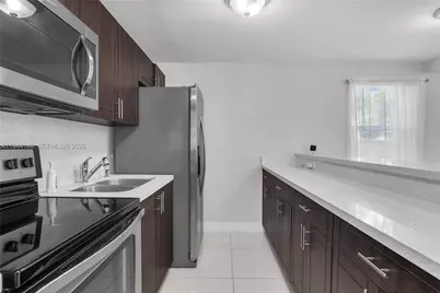 9398 NW 4th Ave, Miami, FL 33150 - Photo 11