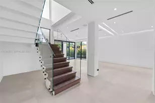 685 NE 81st St, Miami, FL 33138 - Photo 11