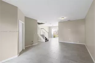 12476 SW 122nd St, Miami, FL 33186 - Photo 5