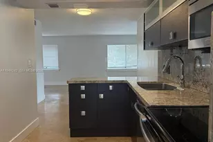118 Wimbledon Lake Dr, Plantation, FL 33324 - Photo 7