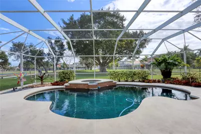 2845 Fairways Dr, Homestead, FL 33035 - Photo 9