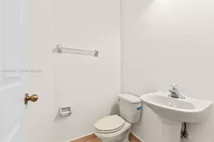 2441 SE 14th St, Homestead, FL 33035 - Photo 9