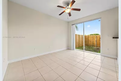 2441 SE 14th St, Homestead, FL 33035 - Photo 11