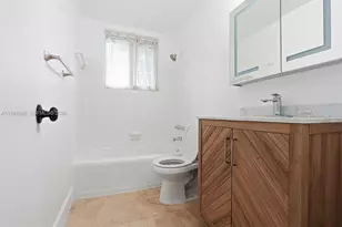 9881 W Bay Harbor Dr, Bay Harbor Islands, FL 33154 - Photo 19