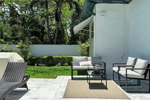 660 NE 121st St, Biscayne Park, FL 33161 - Photo 43