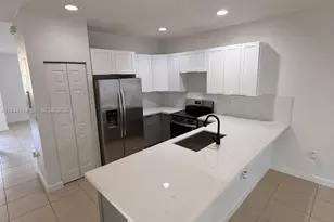 8922 W 35th Way, Hialeah, FL 33018 - Photo 3