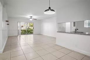 606 Gardens Dr, Pompano Beach, FL 33069 - Photo 9