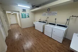 3800 Hillcrest Dr, Hollywood, FL 33021 - Photo 13