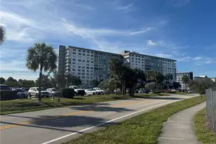 3800 Hillcrest Dr, Hollywood, FL 33021 - Photo 27