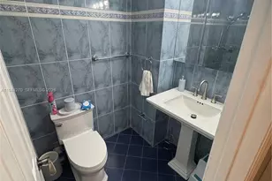 3800 Hillcrest Dr, Hollywood, FL 33021 - Photo 45