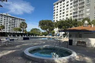 3800 Hillcrest Dr, Hollywood, FL 33021 - Photo 27