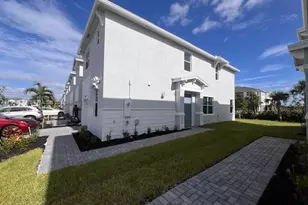 405 SE Crossoak Ln, Port Saint Lucie, FL 34984 - Photo 19