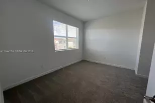 405 SE Crossoak Ln, Port Saint Lucie, FL 34984 - Photo 9