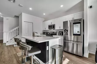 24985 SW 107th Ct, Homestead, FL 33032 - Photo 7