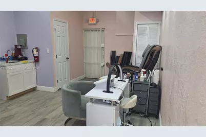 110 SW 27th Ave, Miami, FL 33135 - Photo 17