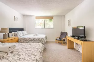 19370 Collins Ave, Sunny Isles Beach, FL 33160 - Photo 9