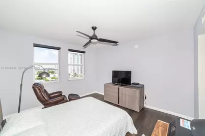 17150 N Bay Rd #2914, Sunny Isles Beach, FL 33160 - Photo 19