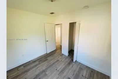 915 NW 59th St, Miami, FL 33127 - Photo 11