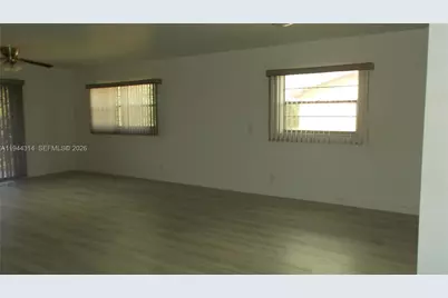 300 SW 130th Ter #415B, Pembroke Pines, FL 33027 - Photo 5