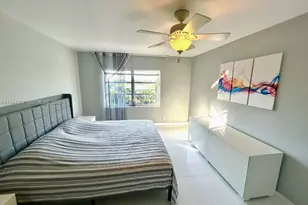 200 Diplomat Pkwy, Hallandale Beach, FL 33009 - Photo 9