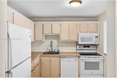 16851 NE 23rd Avenue #619, North Miami Beach, FL 33160 - Photo 9