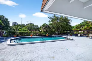 16851 NE 23rd Ave, North Miami Beach, FL 33160 - Photo 19