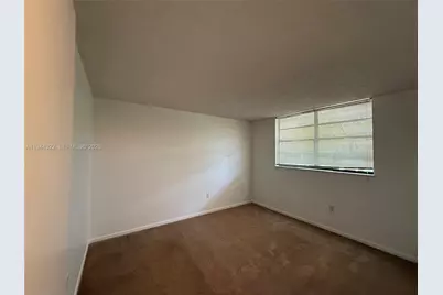 1000 Colony Point Cir #303, Pembroke Pines, FL 33026 - Photo 3