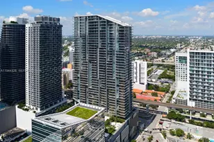 68 SE 6th St, Miami, FL 33131 - Photo 29