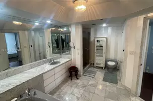4000 Island Blvd, Aventura, FL 33160 - Photo 23