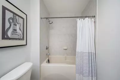 133 NE 2nd Ave #2806, Miami, FL 33132 - Photo 25