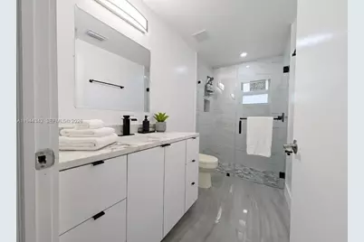 813 Bell Blvd S, Lehigh Acres, FL 33974 - Photo 5