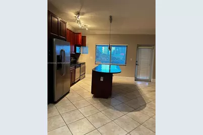 2895 NE 32nd St #305, Fort Lauderdale, FL 33306 - Photo 7