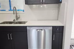 2931 E Sunrise Lakes Dr, Sunrise, FL 33322 - Photo 7