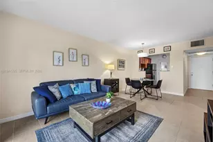 1475 SE 15th St, Fort Lauderdale, FL 33316 - Photo 9