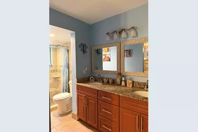 8019 NW 15th Mnr #8019, Plantation, FL 33322 - Photo 11