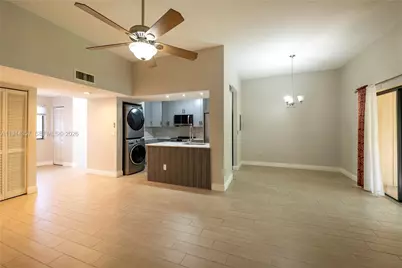 8019 NW 15th Mnr #8019, Plantation, FL 33322 - Photo 11