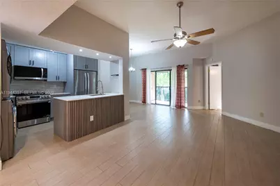 8019 NW 15th Mnr #8019, Plantation, FL 33322 - Photo 9