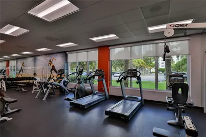 19380 Collins Ave #726, Sunny Isles Beach, FL 33160 - Photo 17